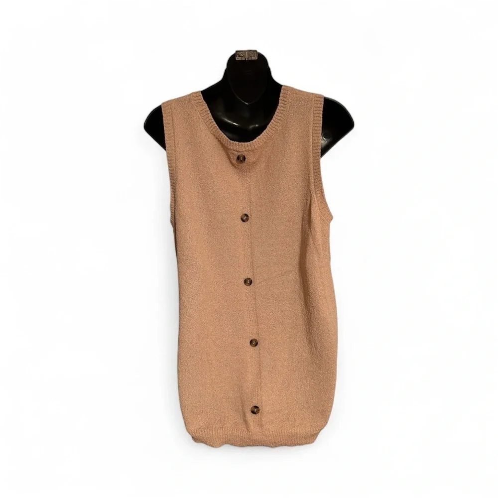 Perch by Blu Pepper Beige Sweater tank with buttons down - Picture 3 of 6